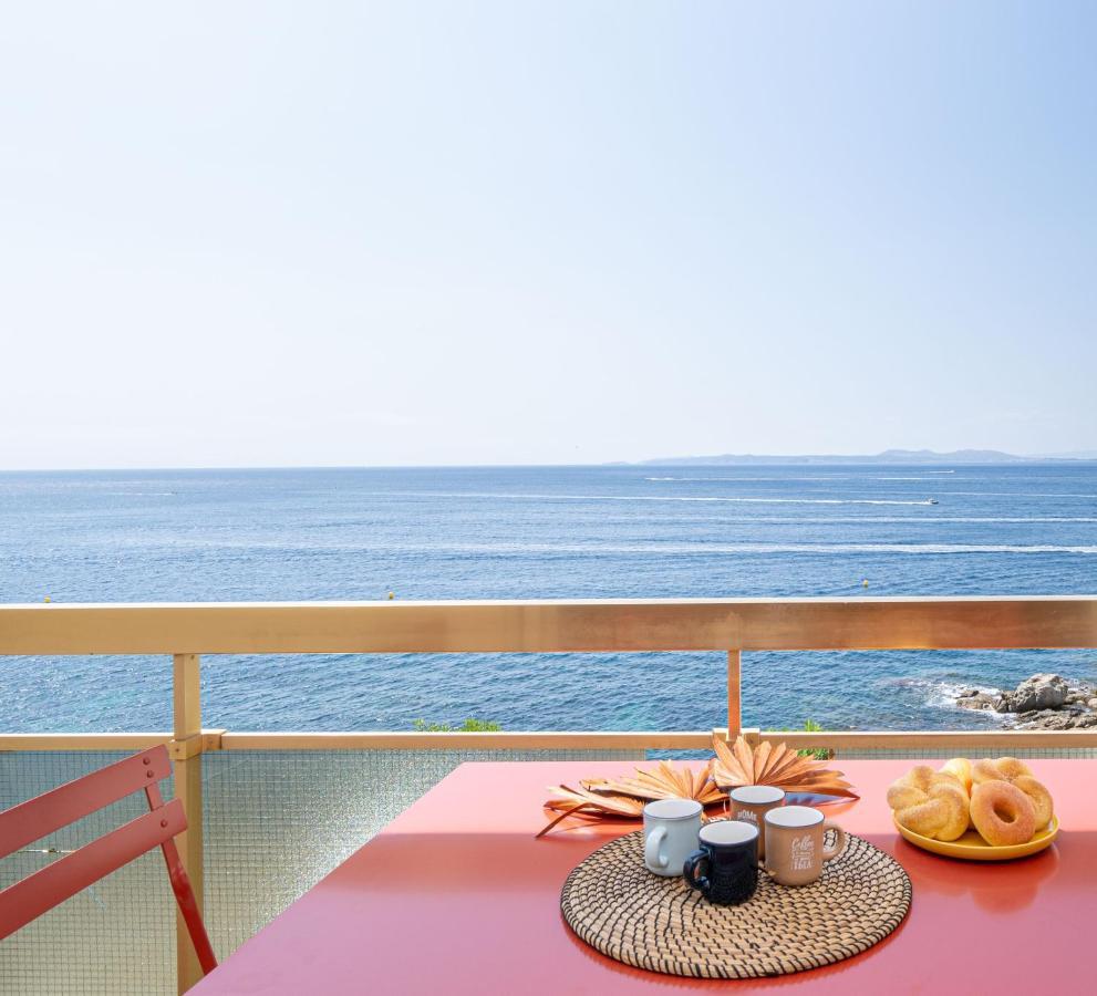 Sea Blue Apartment Roses Bagian luar foto